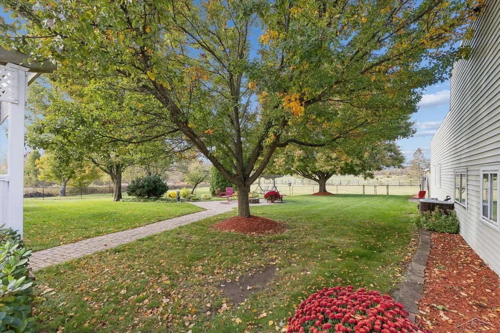 7165 Hospital Road Tittabawassee Township MI 48623