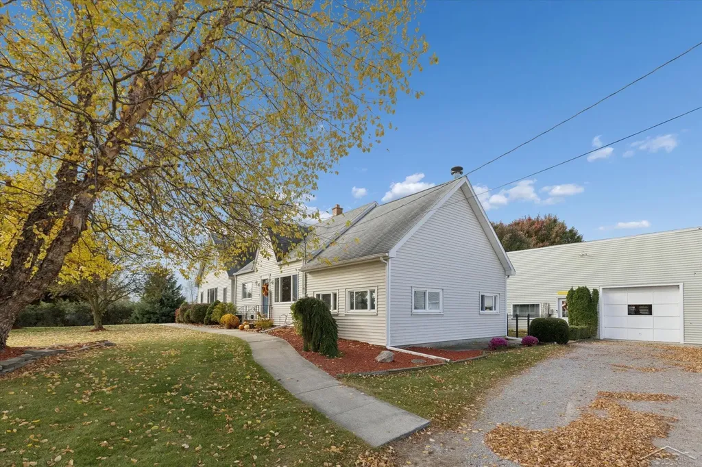7165 Hospital Road Tittabawassee Township MI 48623