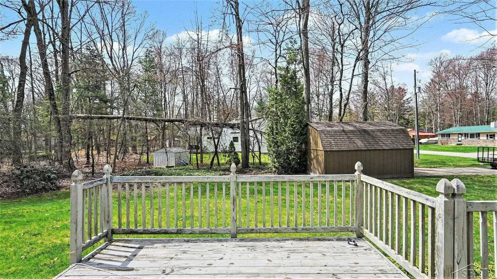 3323 Lakeside Drive Jerome Township MI 48657
