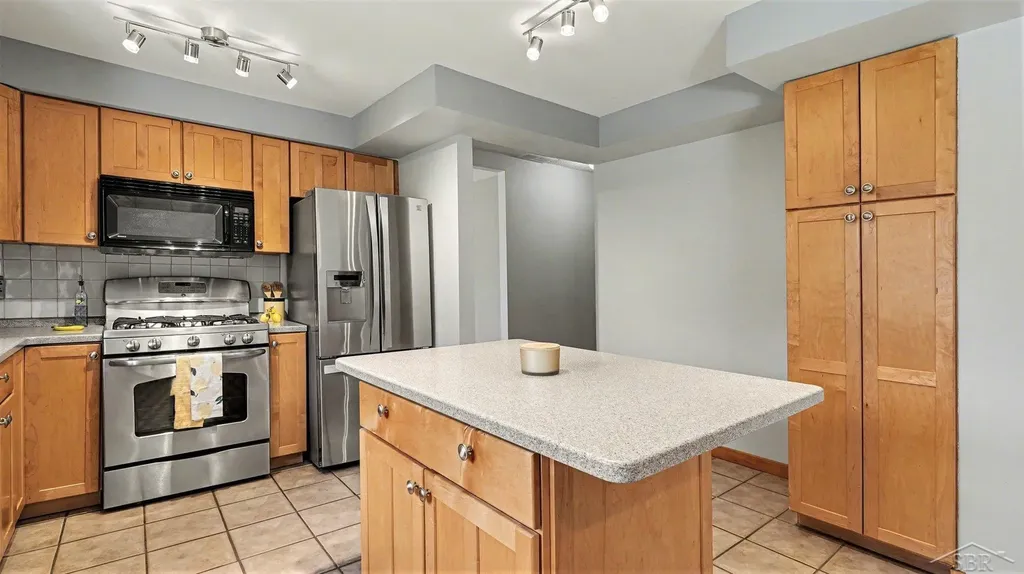 3323 Lakeside Drive Jerome Township MI 48657