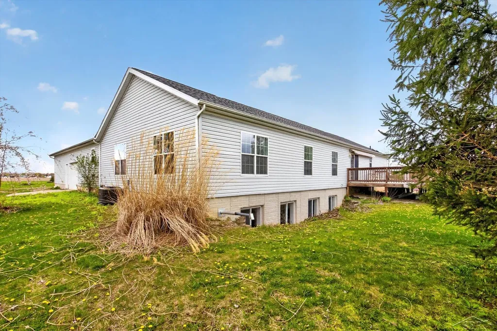 11087 Pierce Road Tittabawassee Township MI 48623