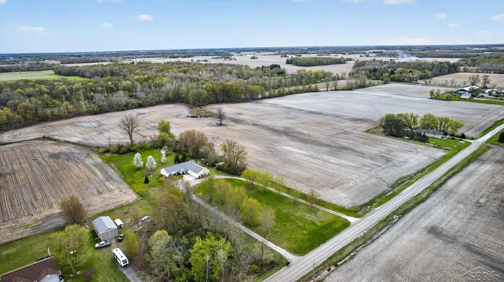 11087 Pierce Road Tittabawassee Township MI 48623