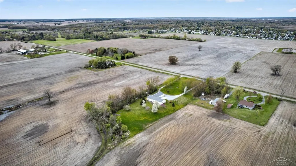 11087 Pierce Road Tittabawassee Township MI 48623