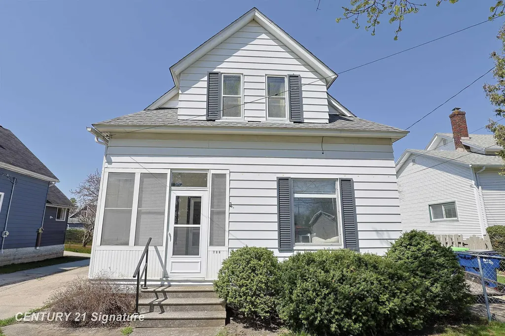 706 S Lincoln Street Bay City City MI 48708