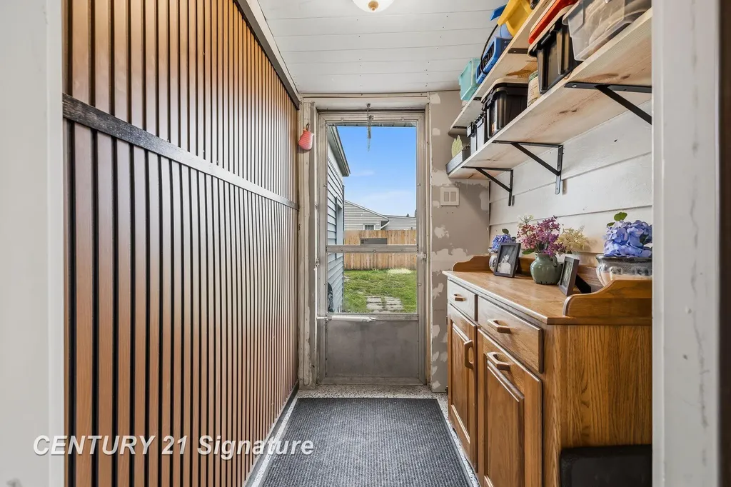 223 Harrison Drive Thomas Township MI 48609