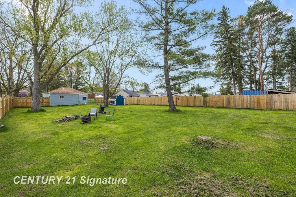 223 Harrison Drive Thomas Township MI 48609
