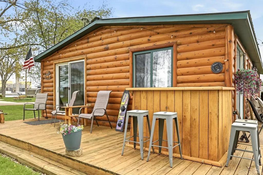 200 Sunrise Bangor Charter Township MI 48706
