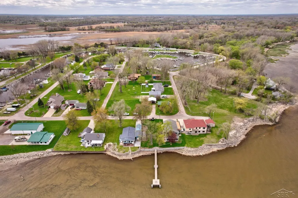 200 Sunrise Bangor Charter Township MI 48706