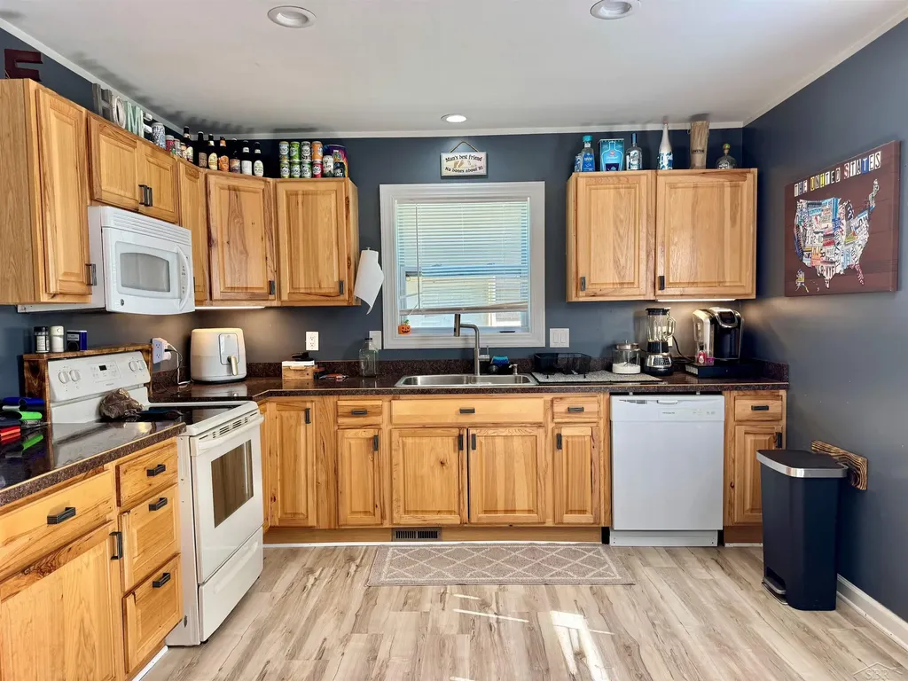 575 Lutzke Road Thomas Township MI 48609
