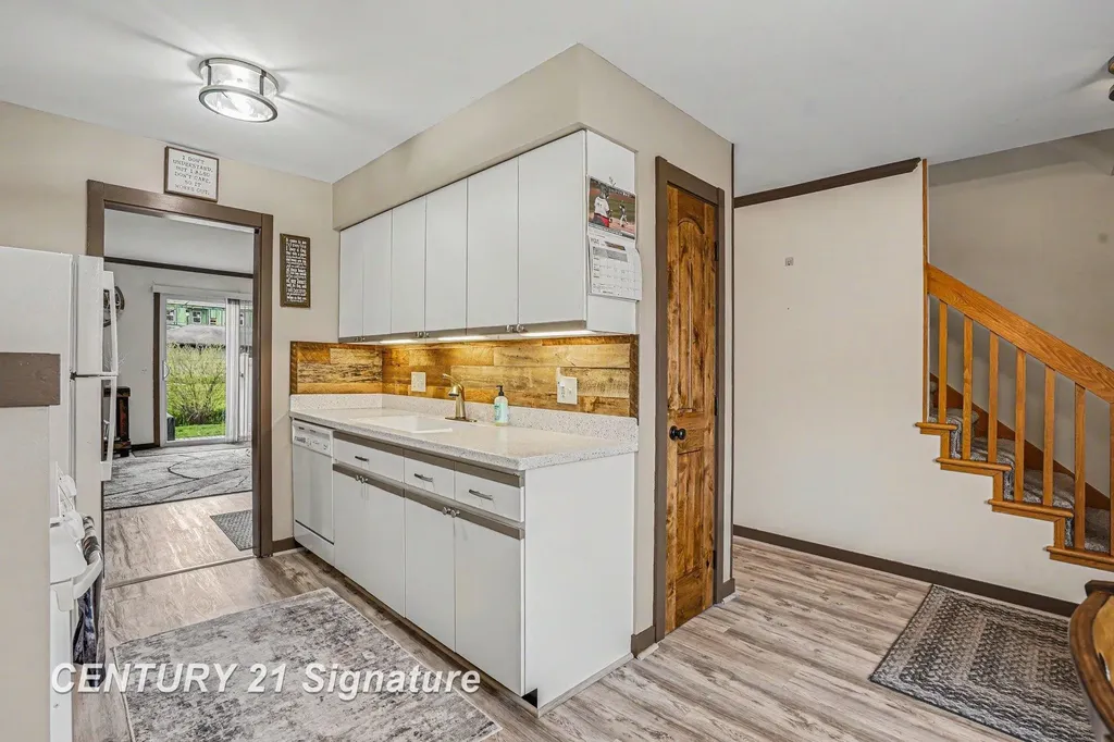 309 Cherryview Drive Midland City MI 48640
