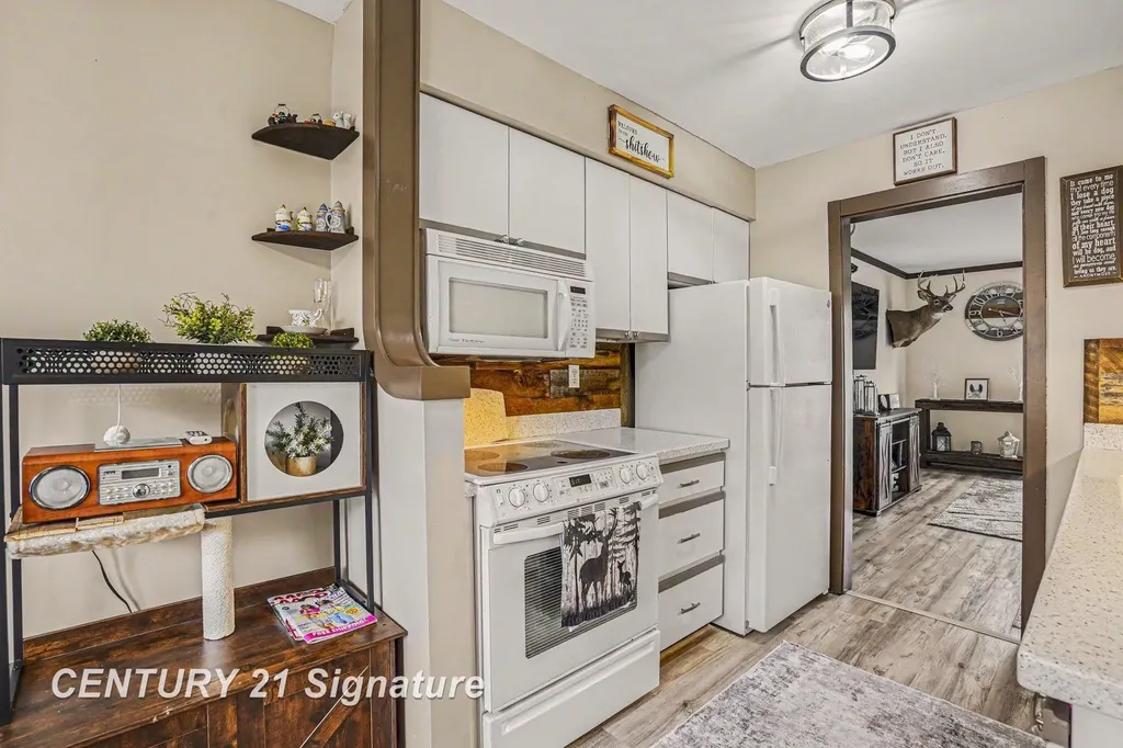 309 Cherryview Drive Midland City MI 48640