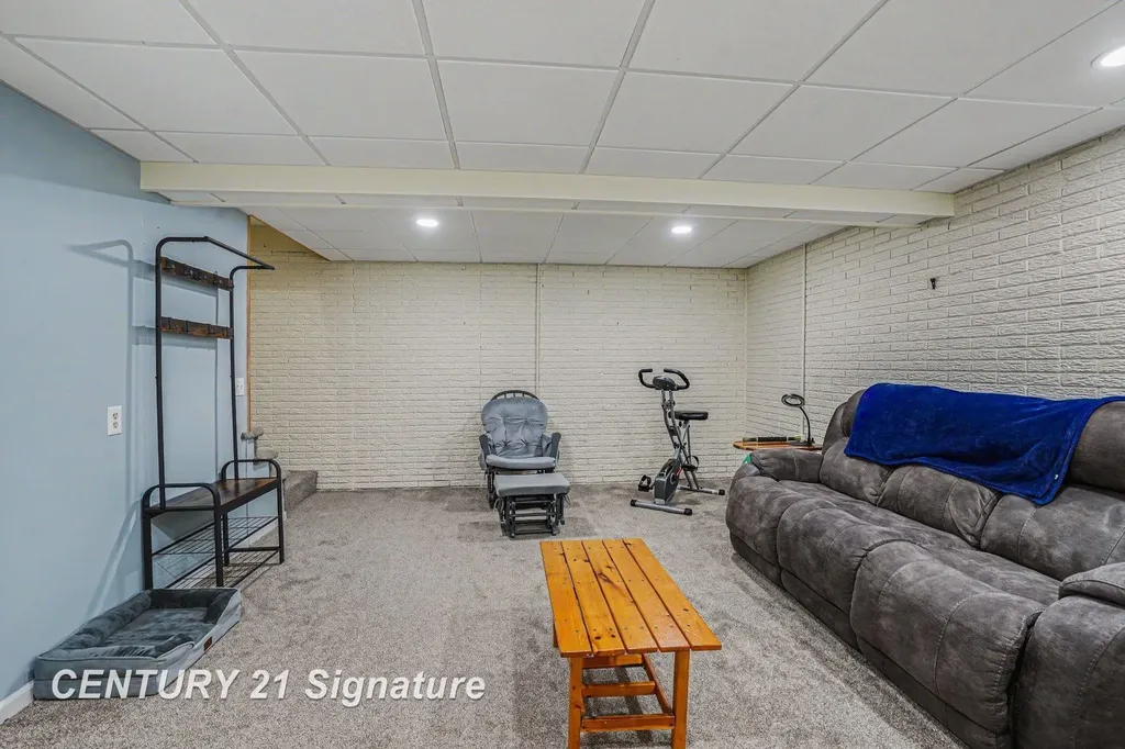 309 Cherryview Drive Midland City MI 48640