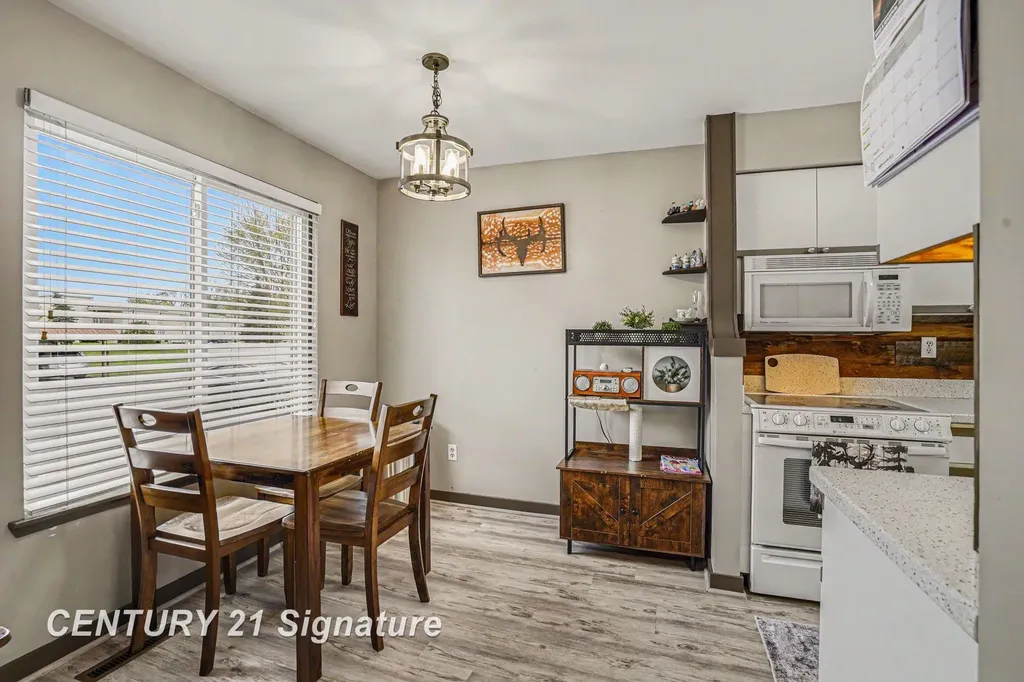 309 Cherryview Drive Midland City MI 48640