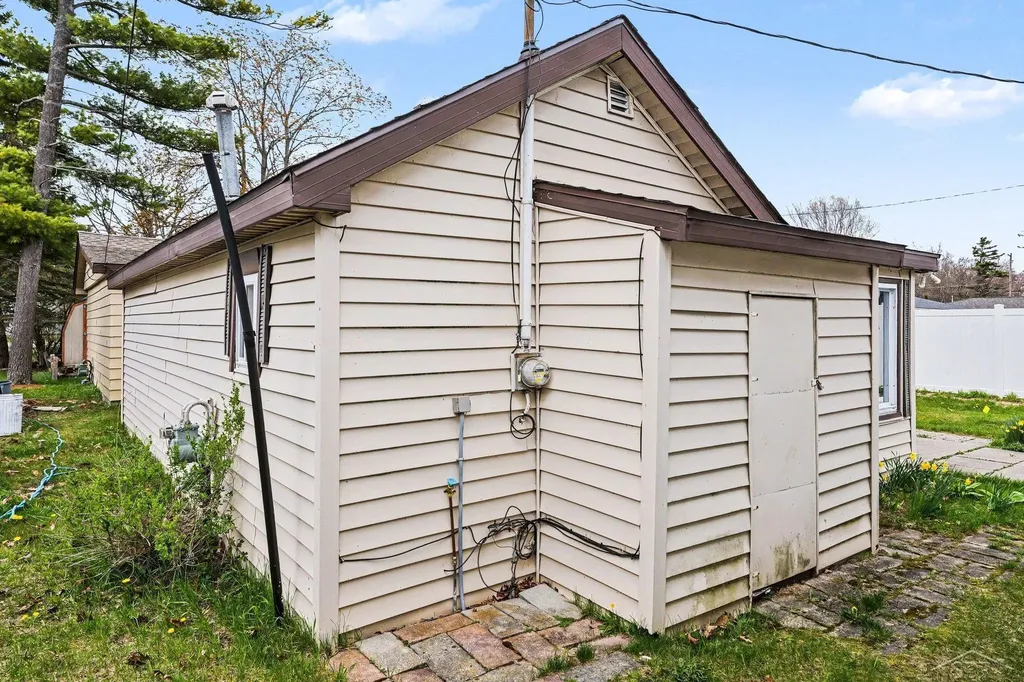 170 N Huron Road Whitney Township MI 48703
