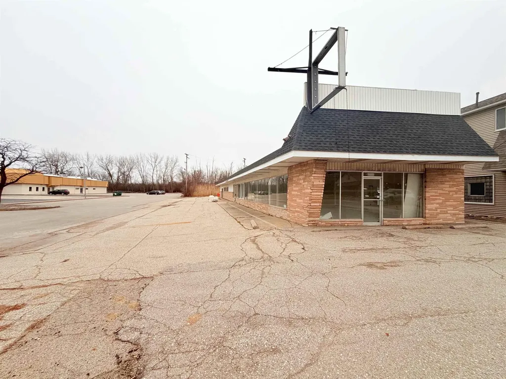 2714 Center Avenue Hampton Charter Township MI 48732