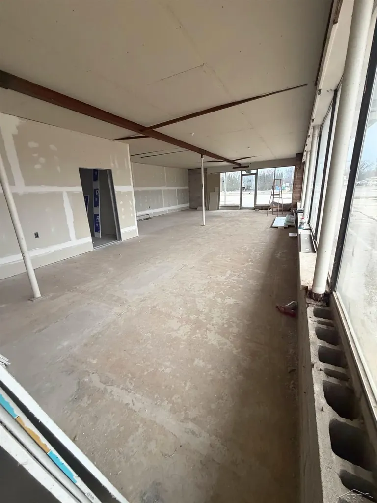 2714 Center Avenue Hampton Charter Township MI 48732