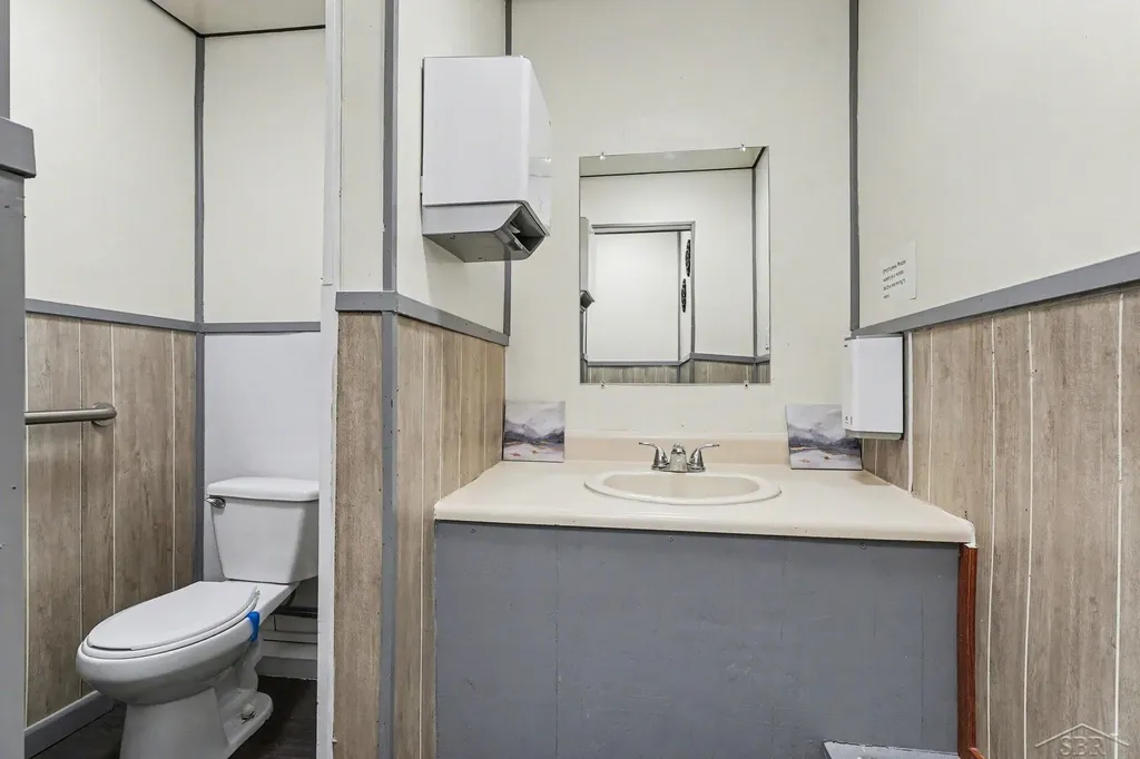 5463 Dixie Highway Bridgeport Charter Township MI 48601