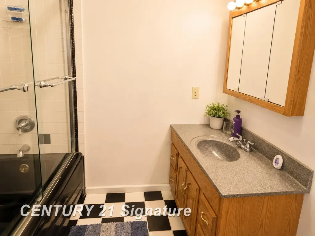3175 Coolidge Road Warren Township MI 48612