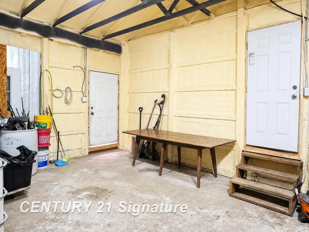 3175 Coolidge Road Warren Township MI 48612