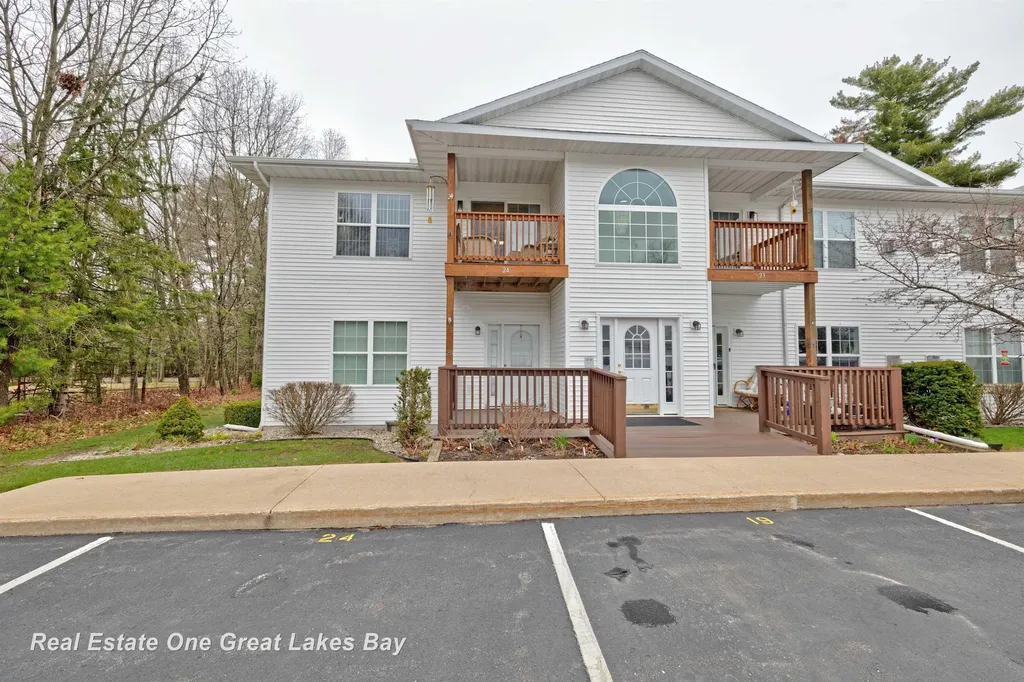 1015 E Lincoln Street East Tawas City MI 48730