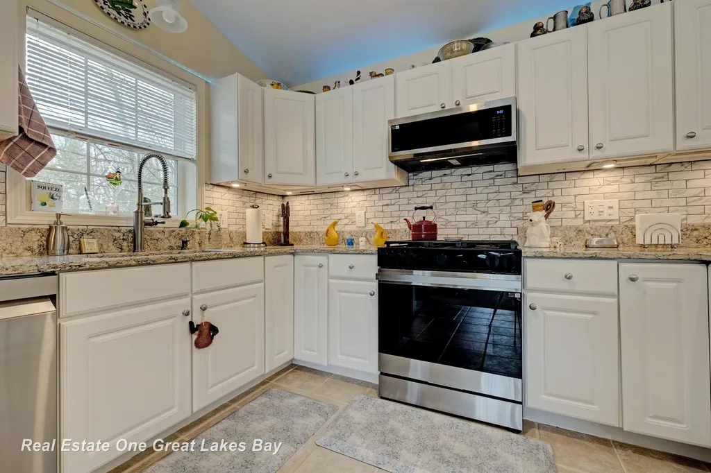 1015 E Lincoln Street East Tawas City MI 48730