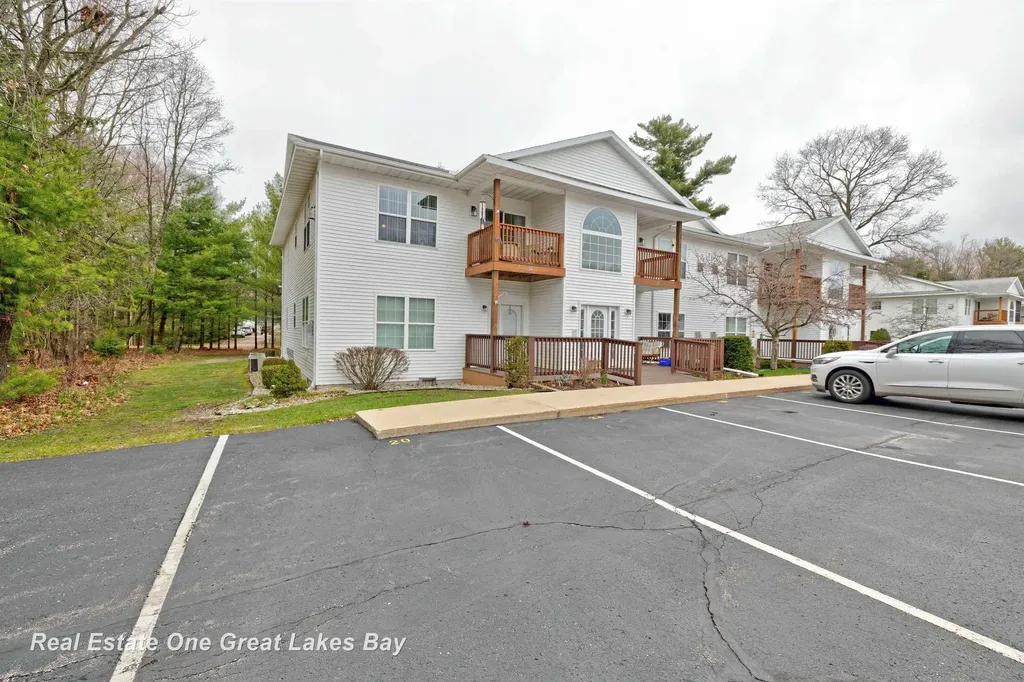 1015 E Lincoln Street East Tawas City MI 48730