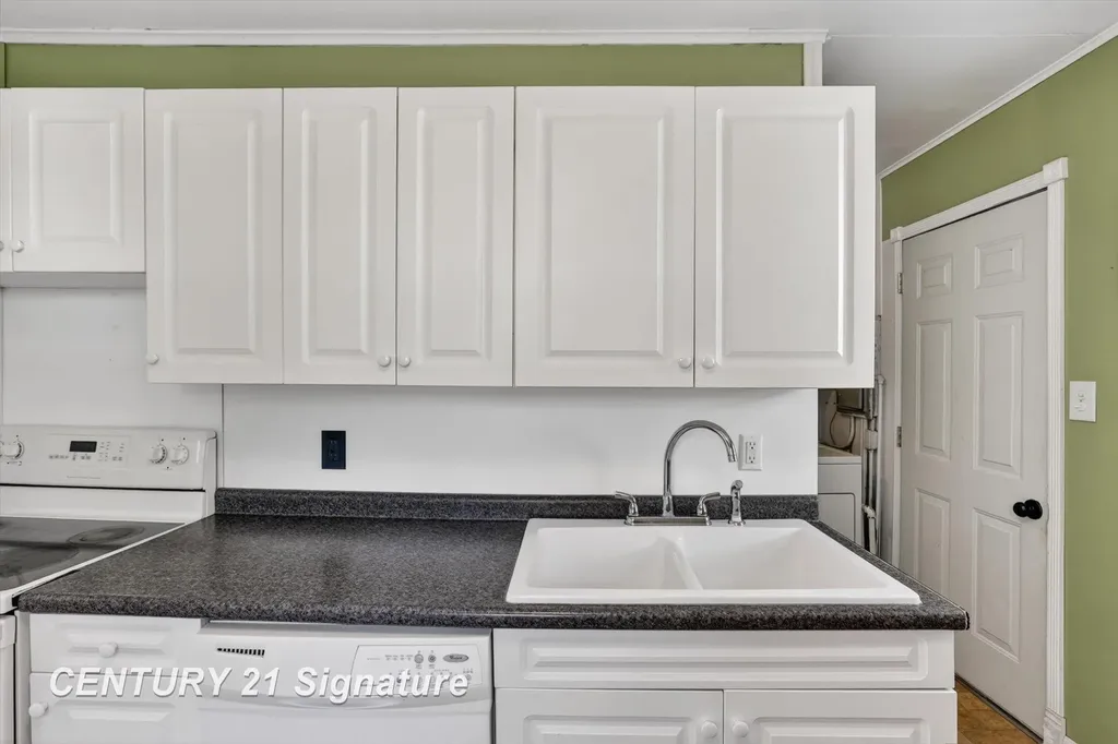 1307 E Haley Road Midland City MI 48642