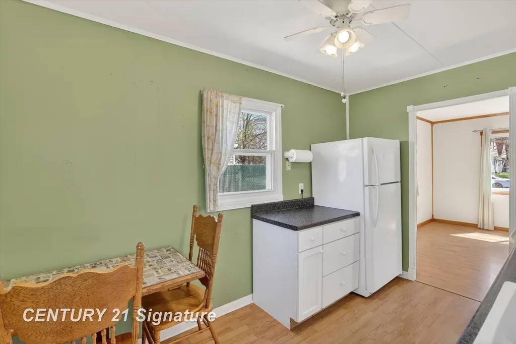 1307 E Haley Road Midland City MI 48642