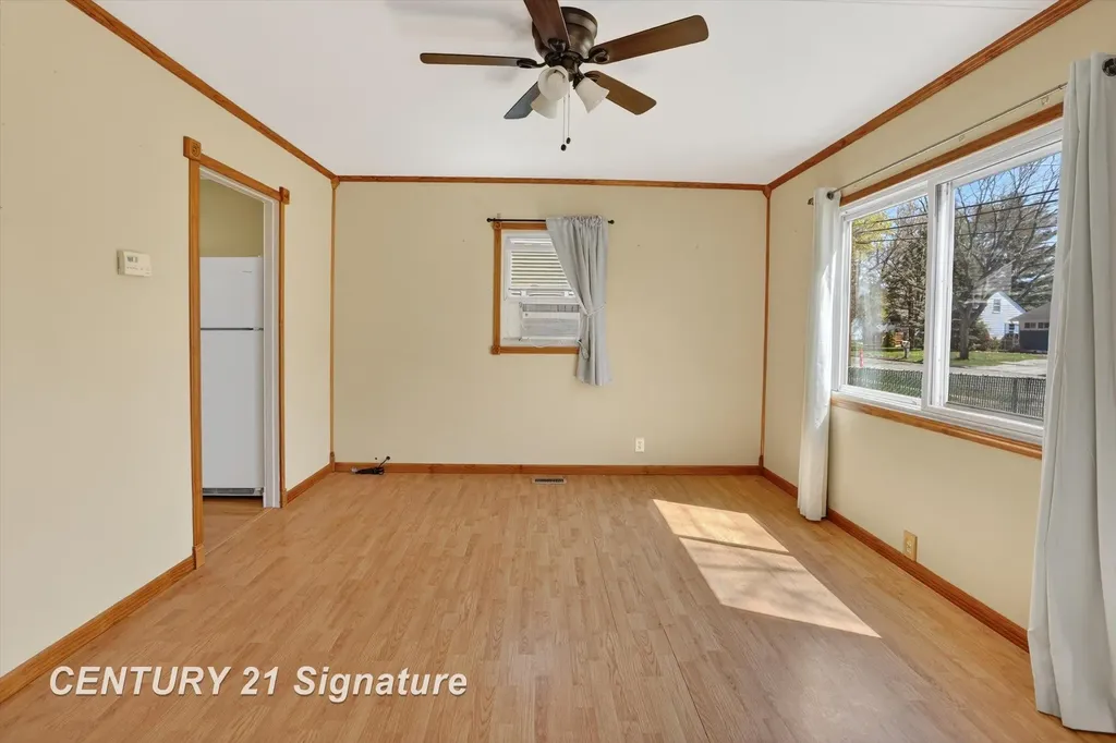 1307 E Haley Road Midland City MI 48642