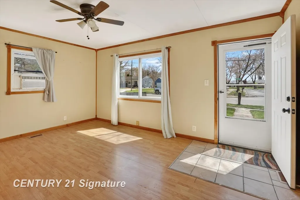 1307 E Haley Road Midland City MI 48642
