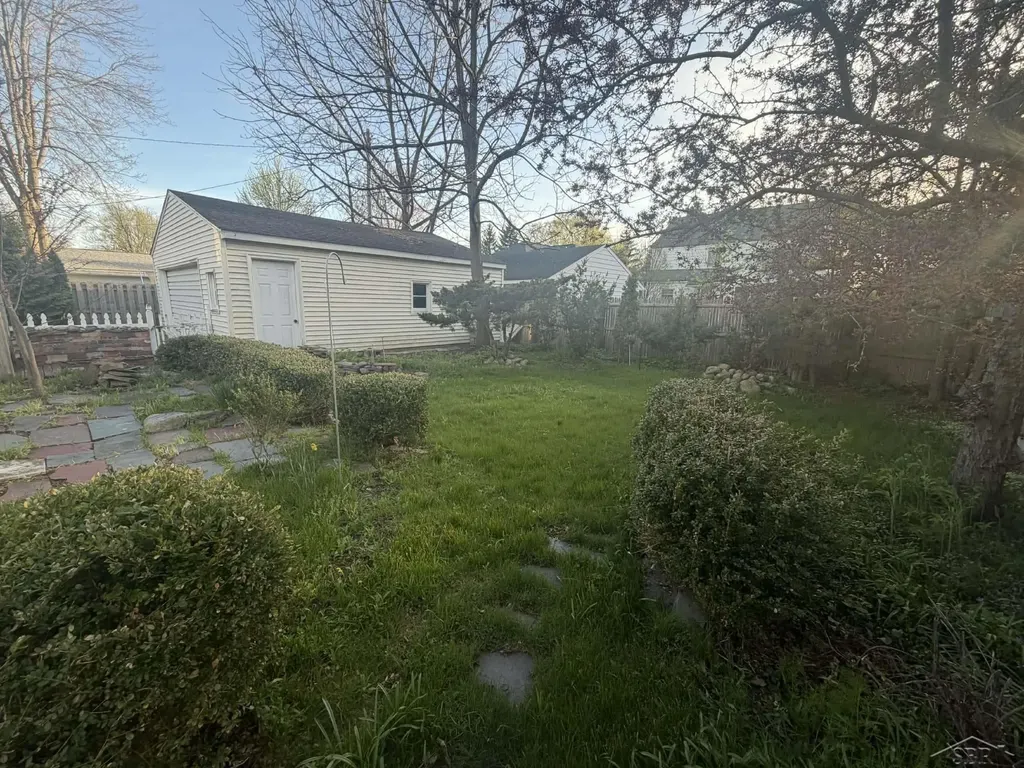 305 S Cornell Street Bay City City MI 48708