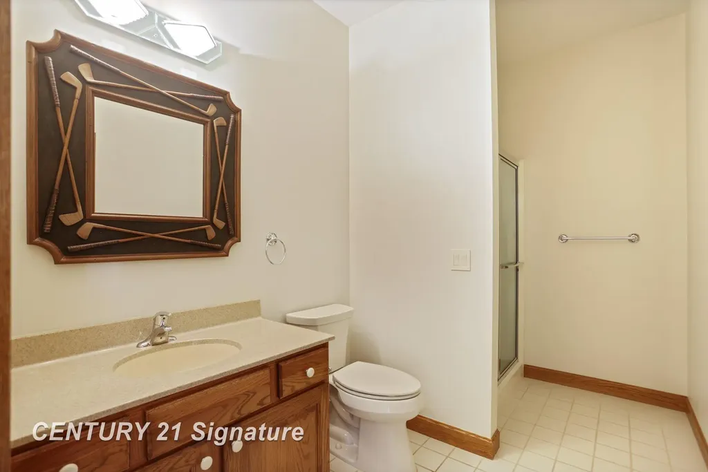 43 Sawmill Creek Trail Saginaw Charter Township MI 48603
