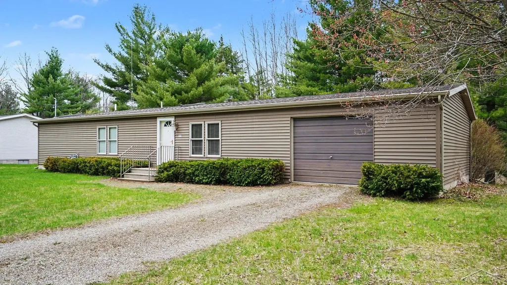 1553 Mills Road Mills Township MI 48756