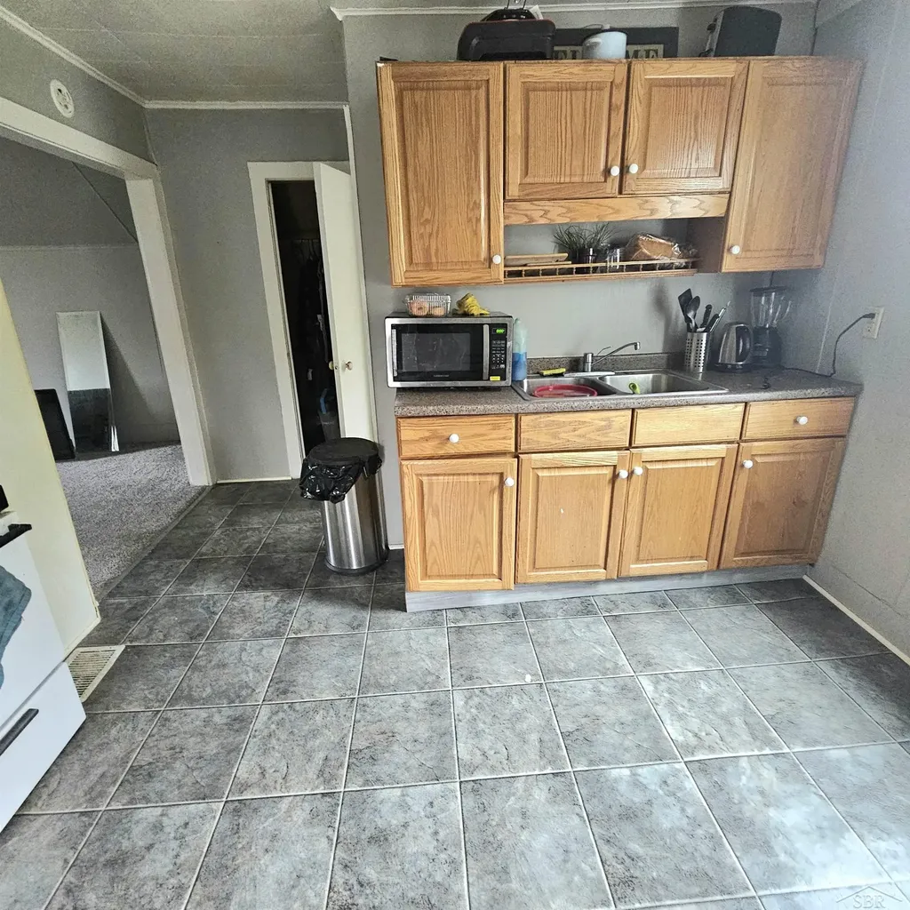 1307 18th Street Bay City City MI 48708