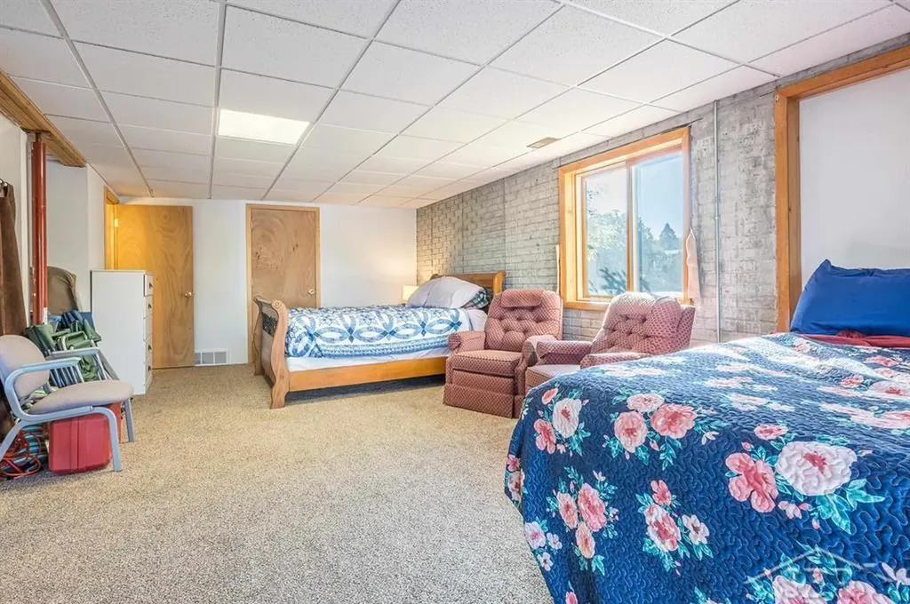 1876 S Schneider Street Lake Township MI 49651