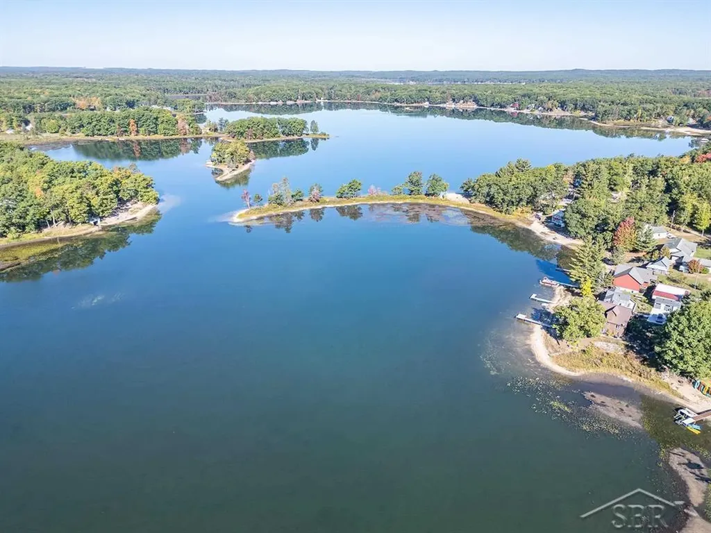 1876 S Schneider Street Lake Township MI 49651