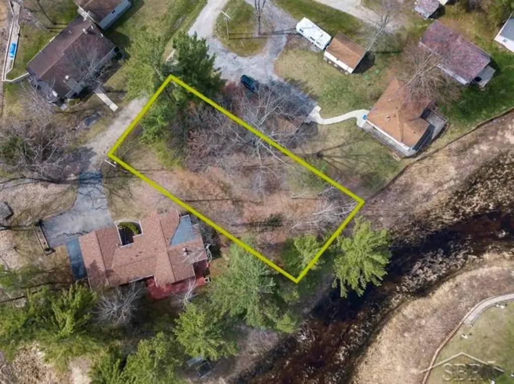 Ville N Oswegathie Lane Hope Township MI 48626