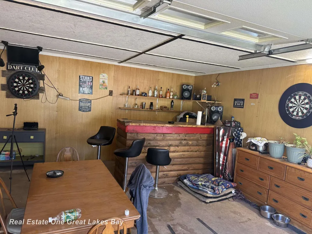 948 Richland Avenue Hill Township MI 48635