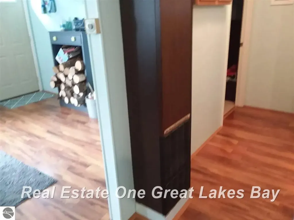948 Richland Avenue Hill Township MI 48635