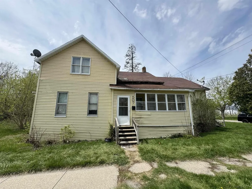 507 S 14th Street Saginaw City MI 48601