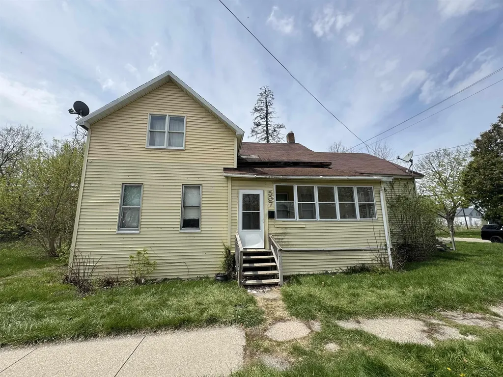 507 S 14th Street Saginaw City MI 48601