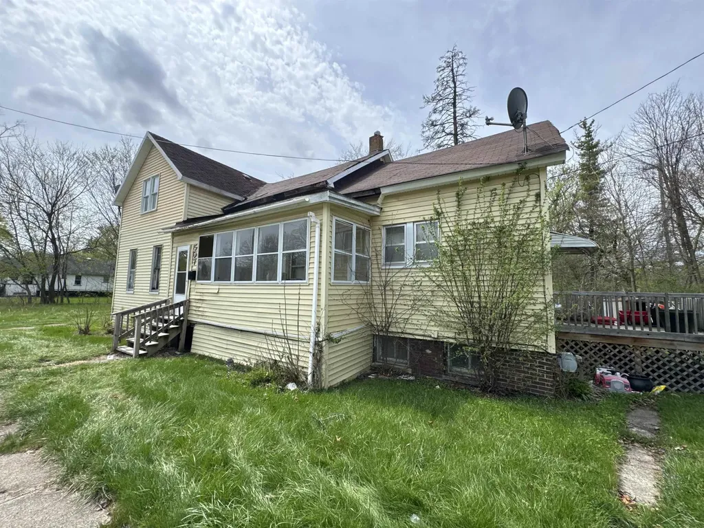 507 S 14th Street Saginaw City MI 48601