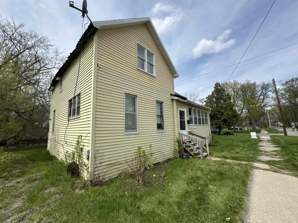 507 S 14th Street Saginaw City MI 48601
