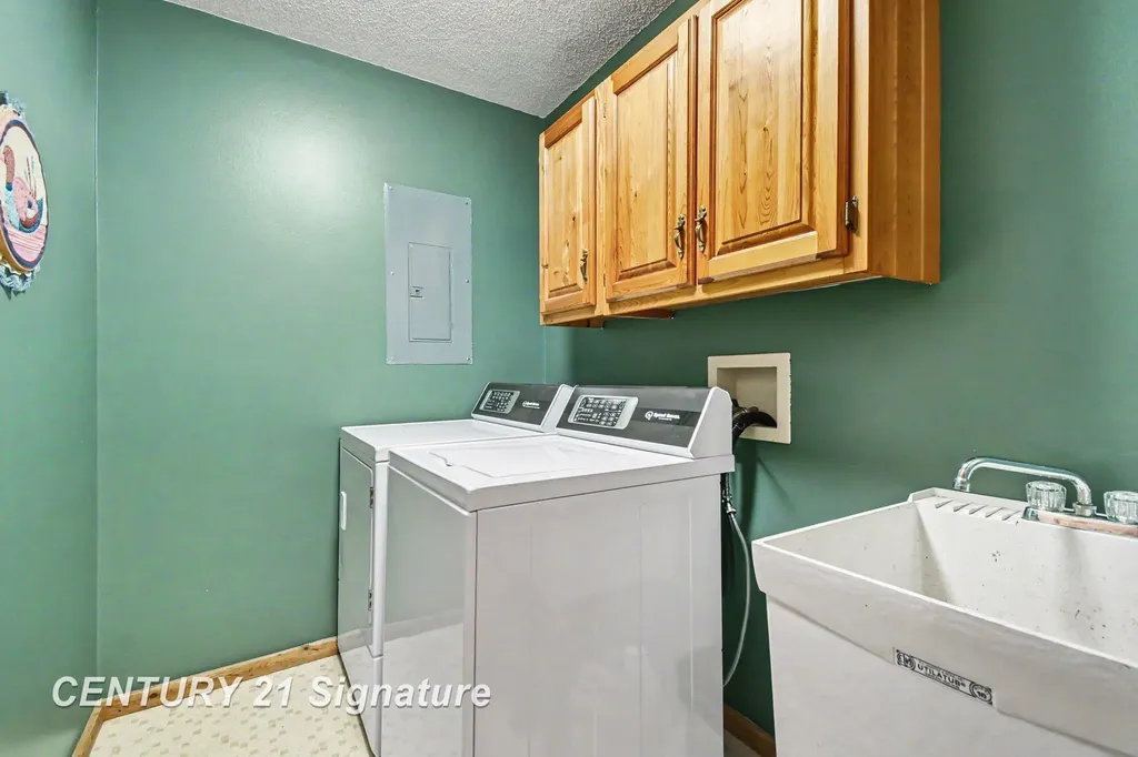 17790 W Peet Road Brady Township MI 48649