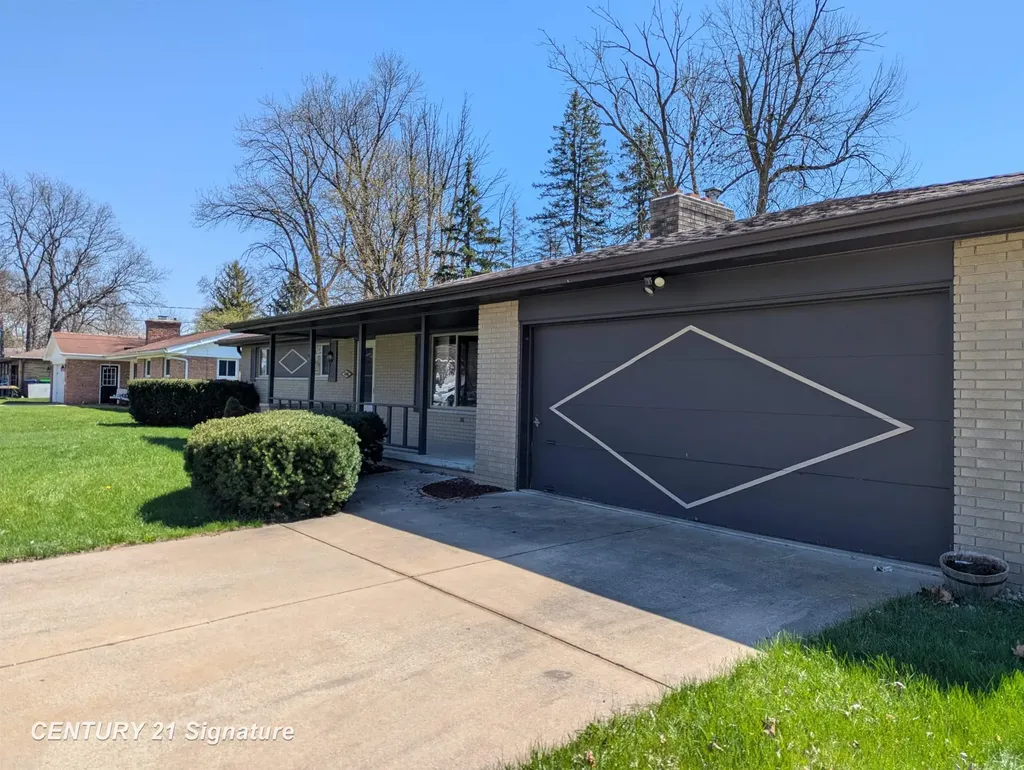 1040 Wheelock Street Tittabawassee Township MI 48623