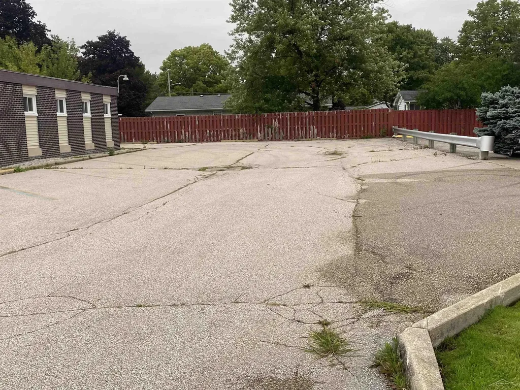 3422 Davenport Avenue Saginaw City MI 48602