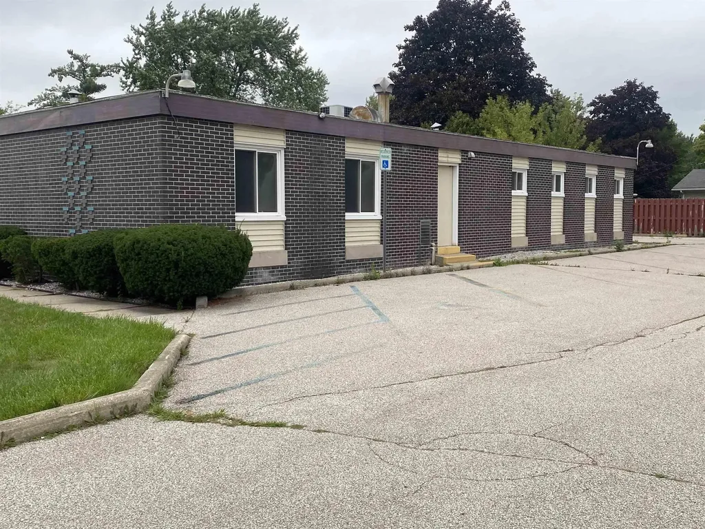 3422 Davenport Avenue Saginaw City MI 48602