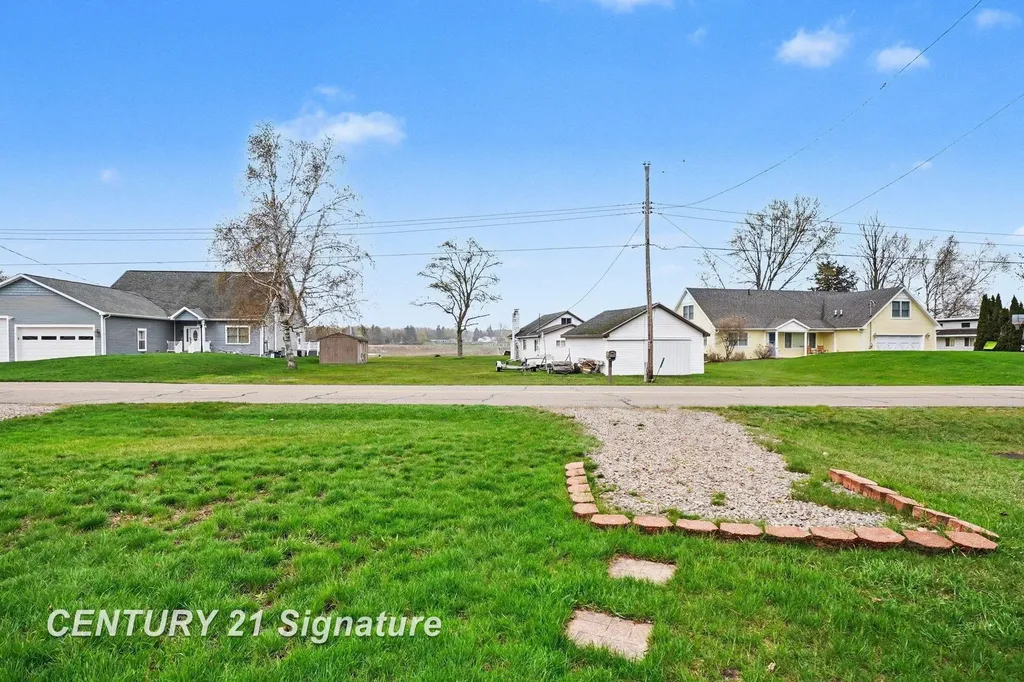 5430 S Pine Street Billings Township MI 48612