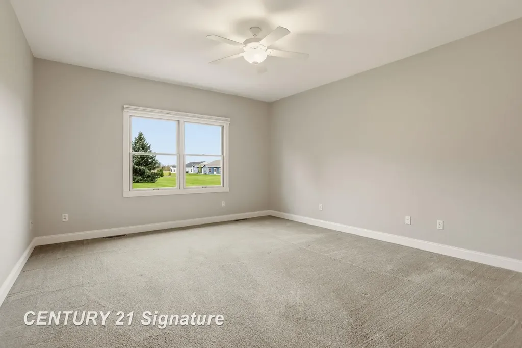 11 Willow Pointe Drive Tittabawassee Township MI 48623