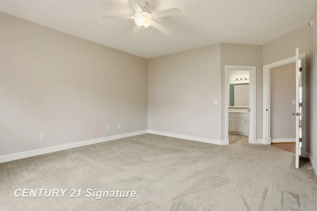 11 Willow Pointe Drive Tittabawassee Township MI 48623